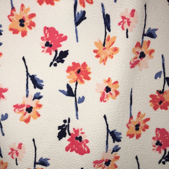 Floral Dress with Back Detailing - Picture 3 of 3